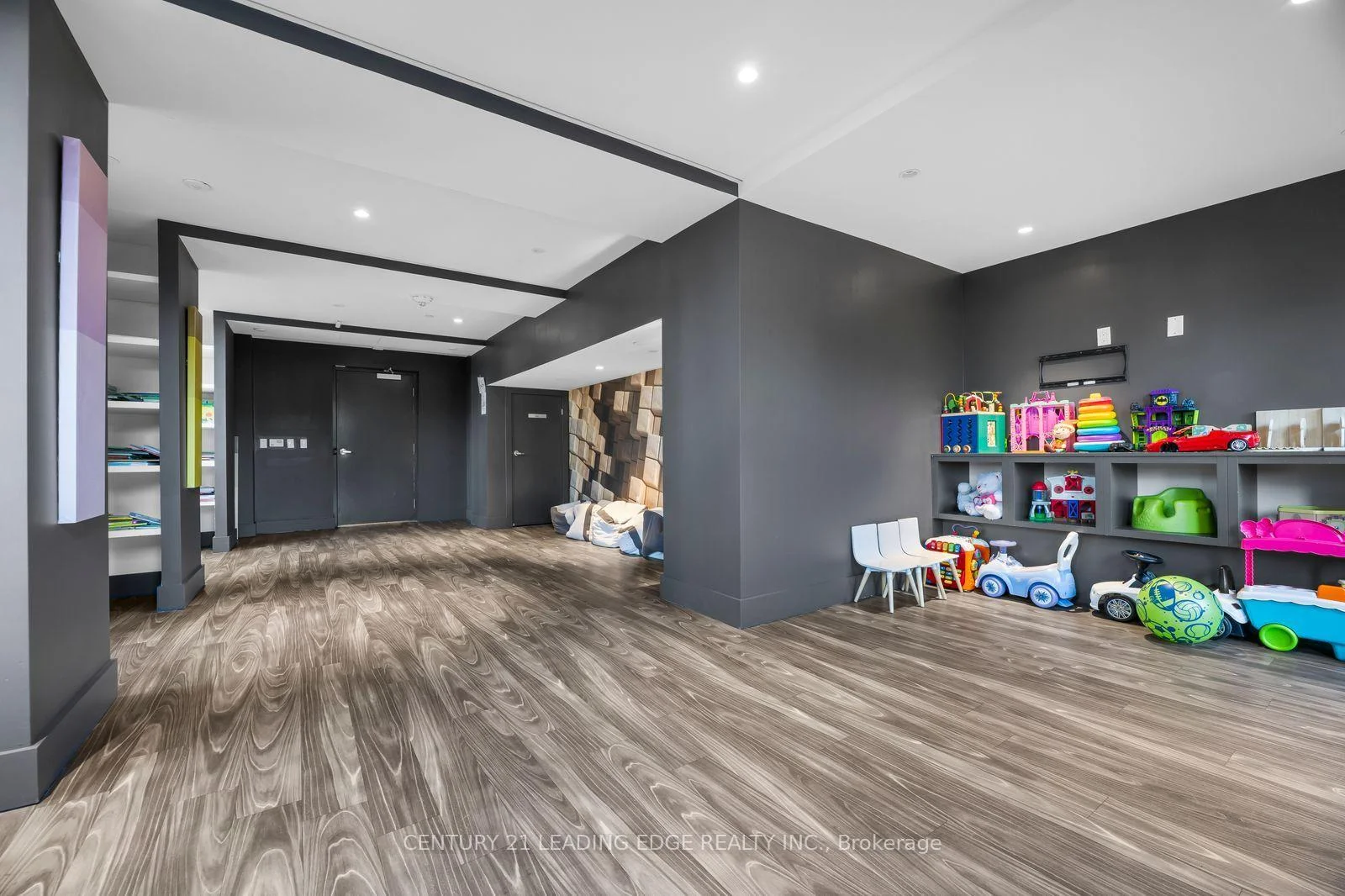 Photo 23 of Unit 745, 26 Gibbs Road, Etobicoke, Islington-City Centre West — HOMEH