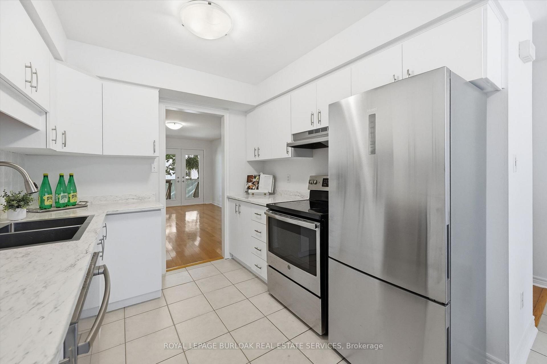 Photo 8 of Unit 11, 705 Cumberland Avenue, Burlington, Roseland — HOMEH