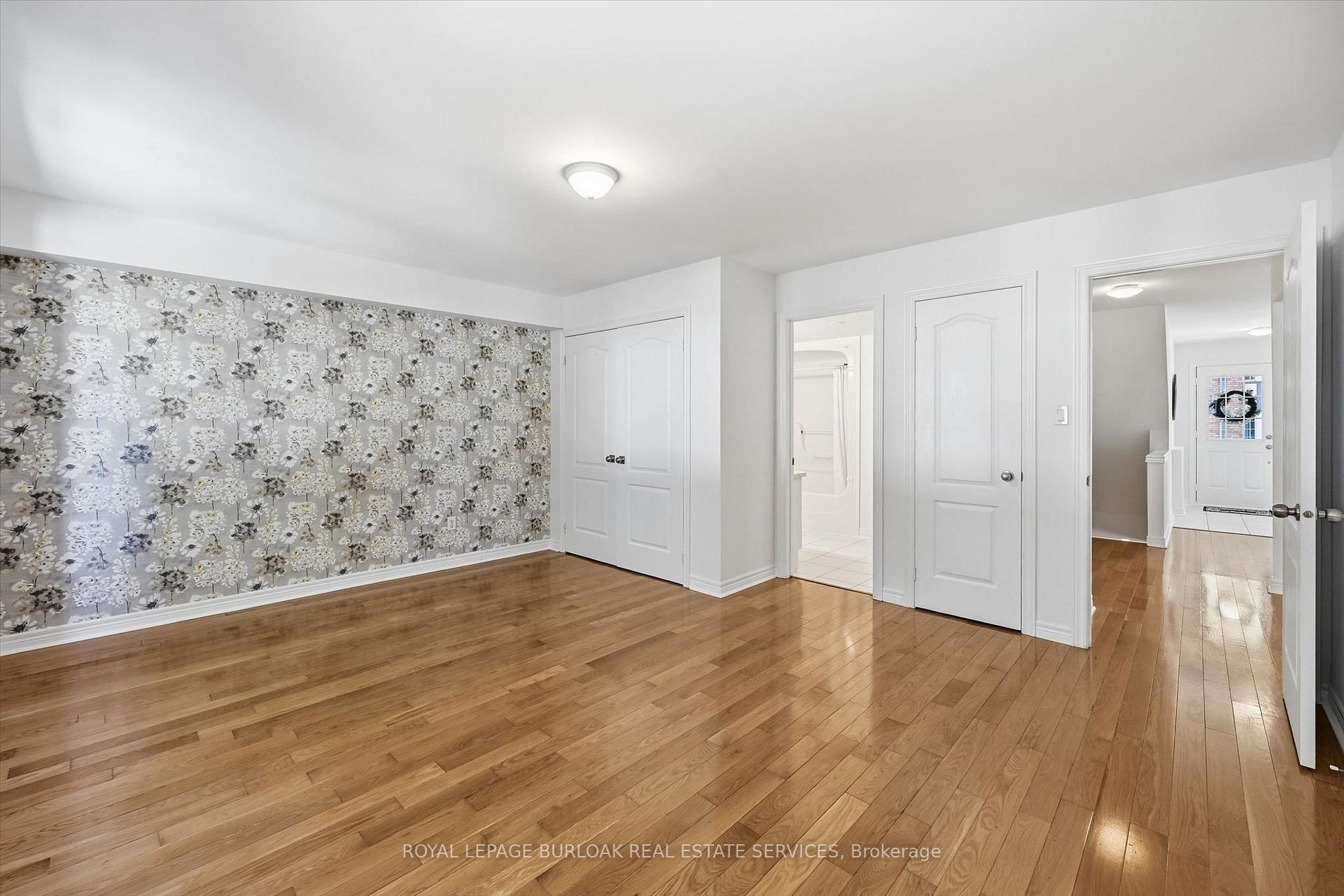 Photo 20 of Unit 11, 705 Cumberland Avenue, Burlington, Roseland — HOMEH