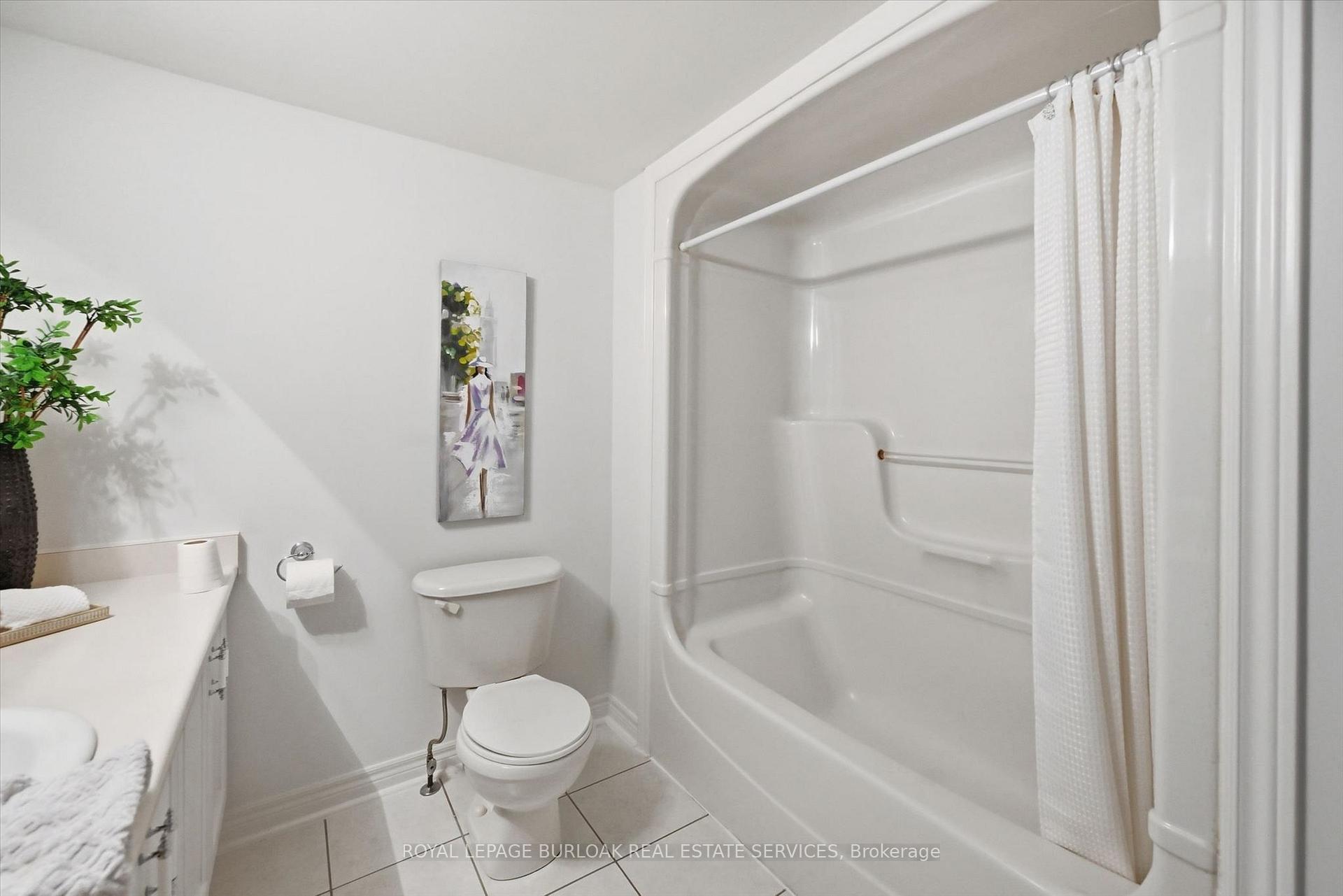 Photo 23 of Unit 11, 705 Cumberland Avenue, Burlington, Roseland — HOMEH