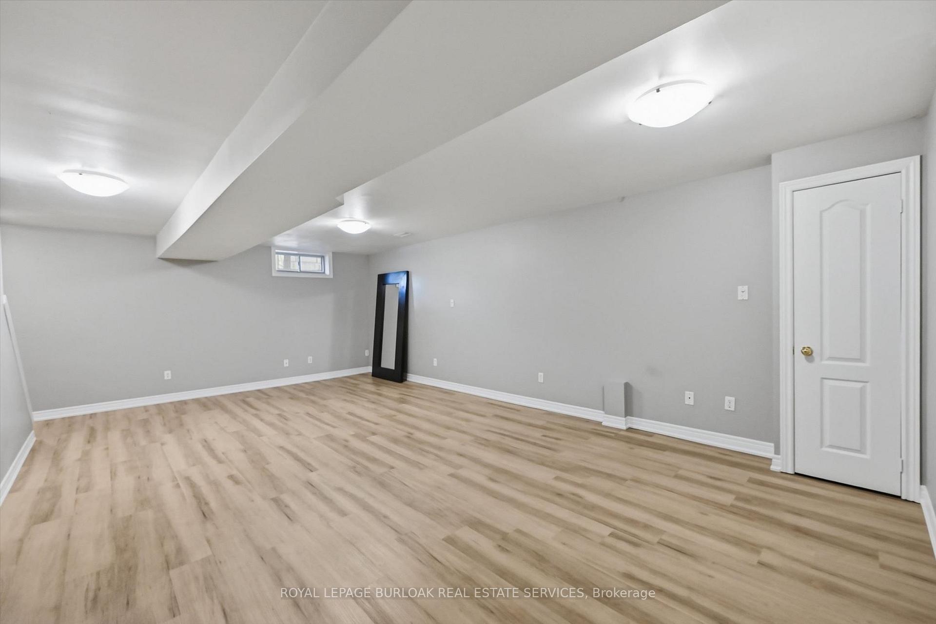 Photo 27 of Unit 11, 705 Cumberland Avenue, Burlington, Roseland — HOMEH