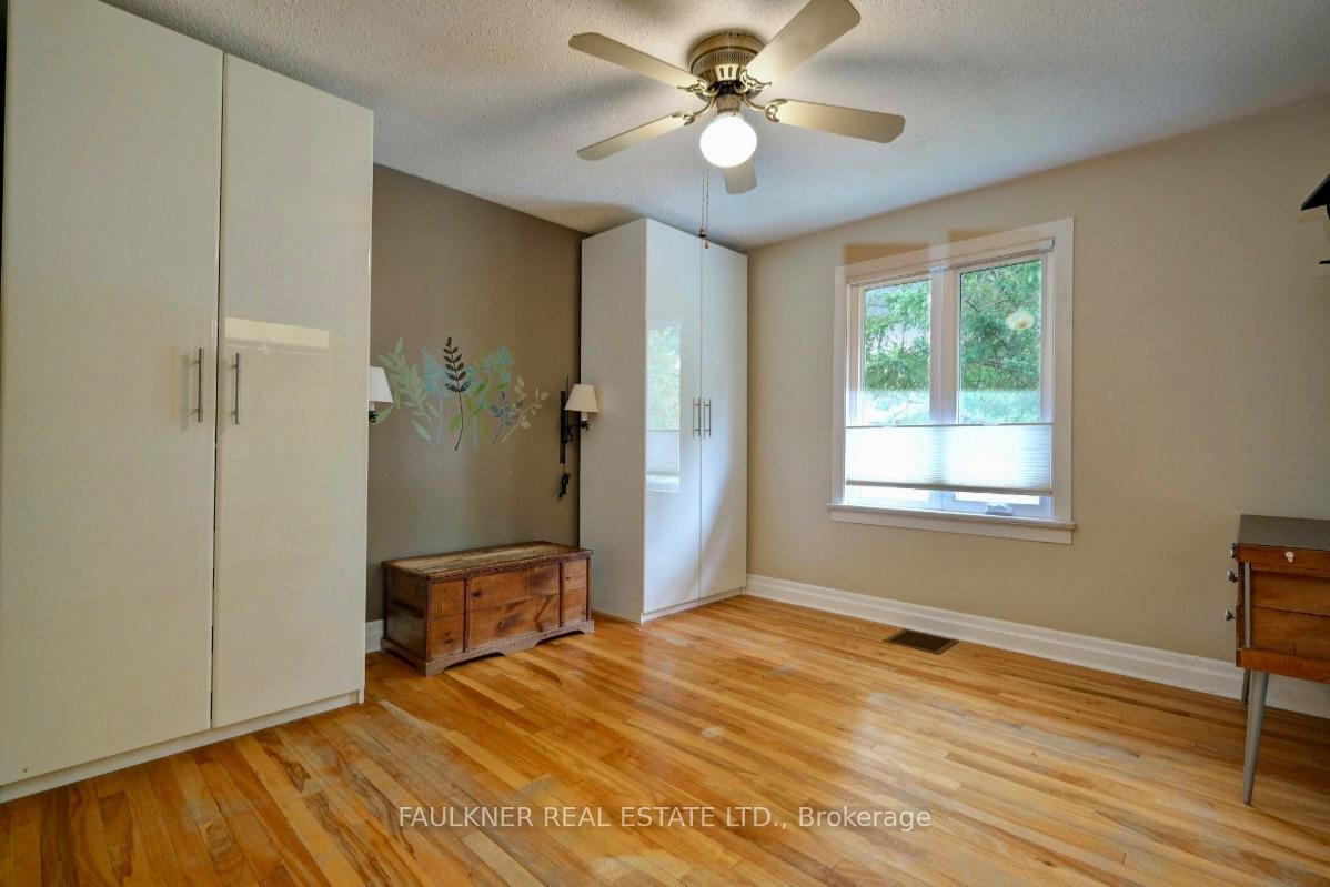 Photo 13 of 247 Knox Crescent, Ottawa, Riverview Park — HOMEH