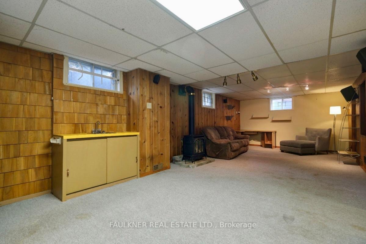 Photo 19 of 247 Knox Crescent, Ottawa, Riverview Park — HOMEH