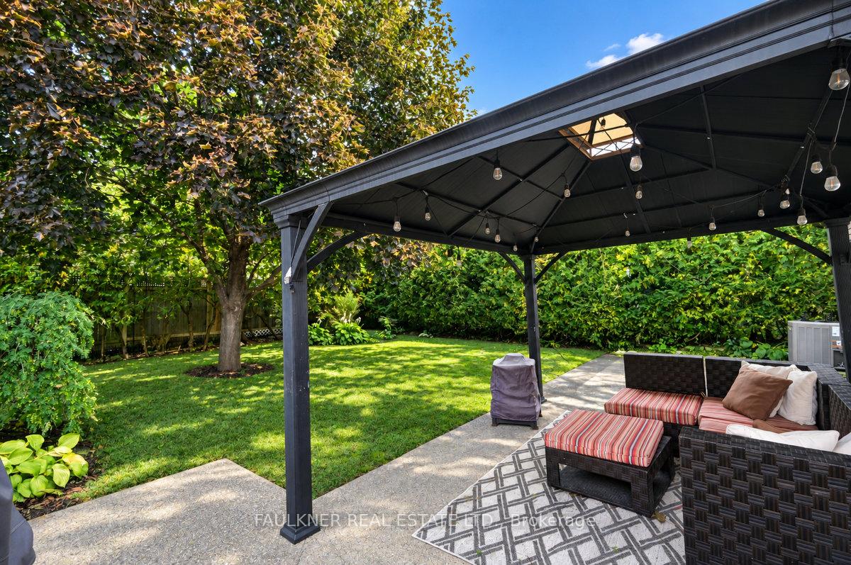Photo 23 of 247 Knox Crescent, Ottawa, Riverview Park — HOMEH