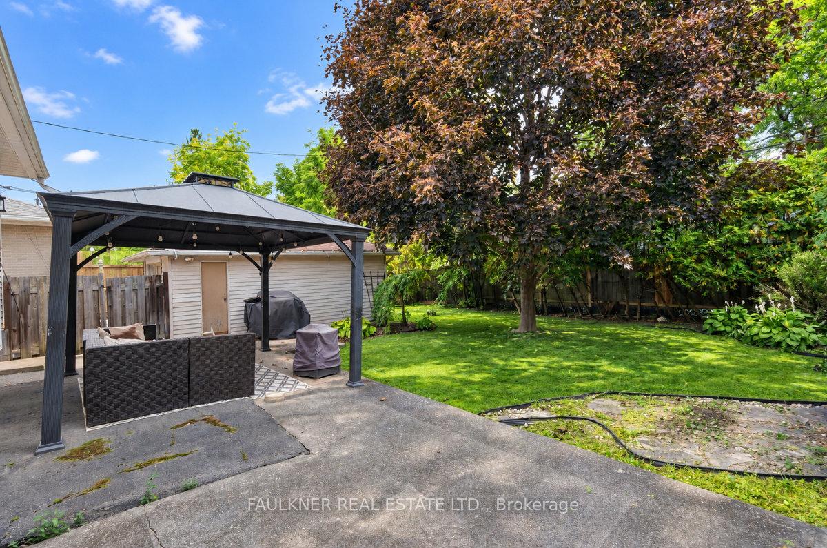 Photo 25 of 247 Knox Crescent, Ottawa, Riverview Park — HOMEH