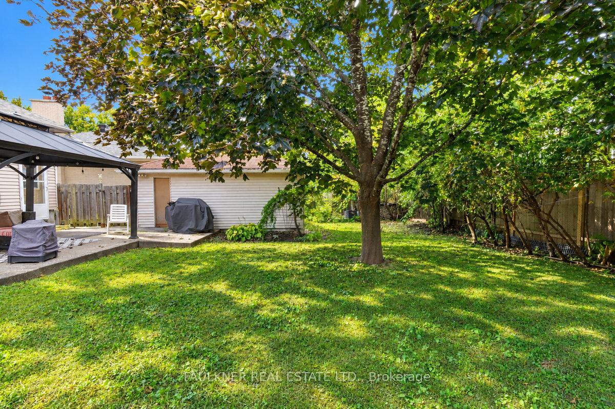 Photo 26 of 247 Knox Crescent, Ottawa, Riverview Park — HOMEH