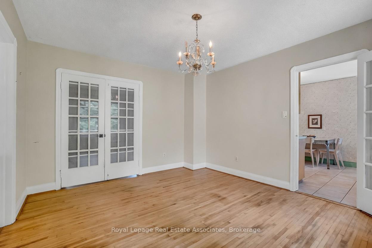 Photo 14 of 11 Ben Machree Drive, Mississauga, Port Credit — HOMEH