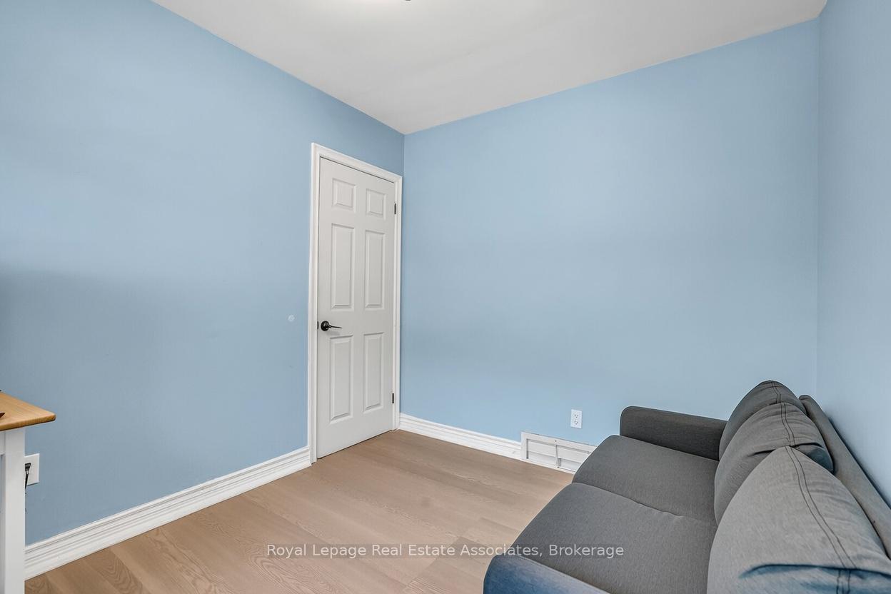 Photo 21 of 11 Ben Machree Drive, Mississauga, Port Credit — HOMEH