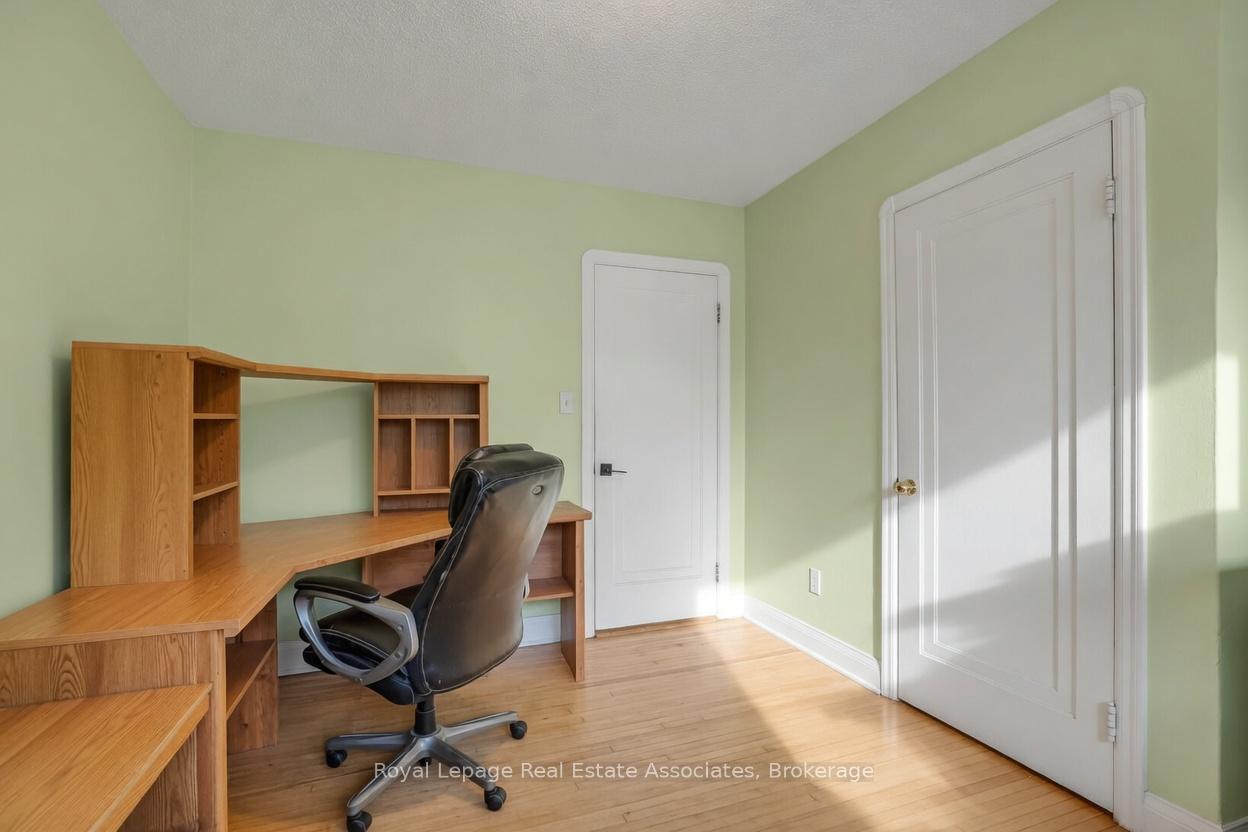 Photo 23 of 11 Ben Machree Drive, Mississauga, Port Credit — HOMEH