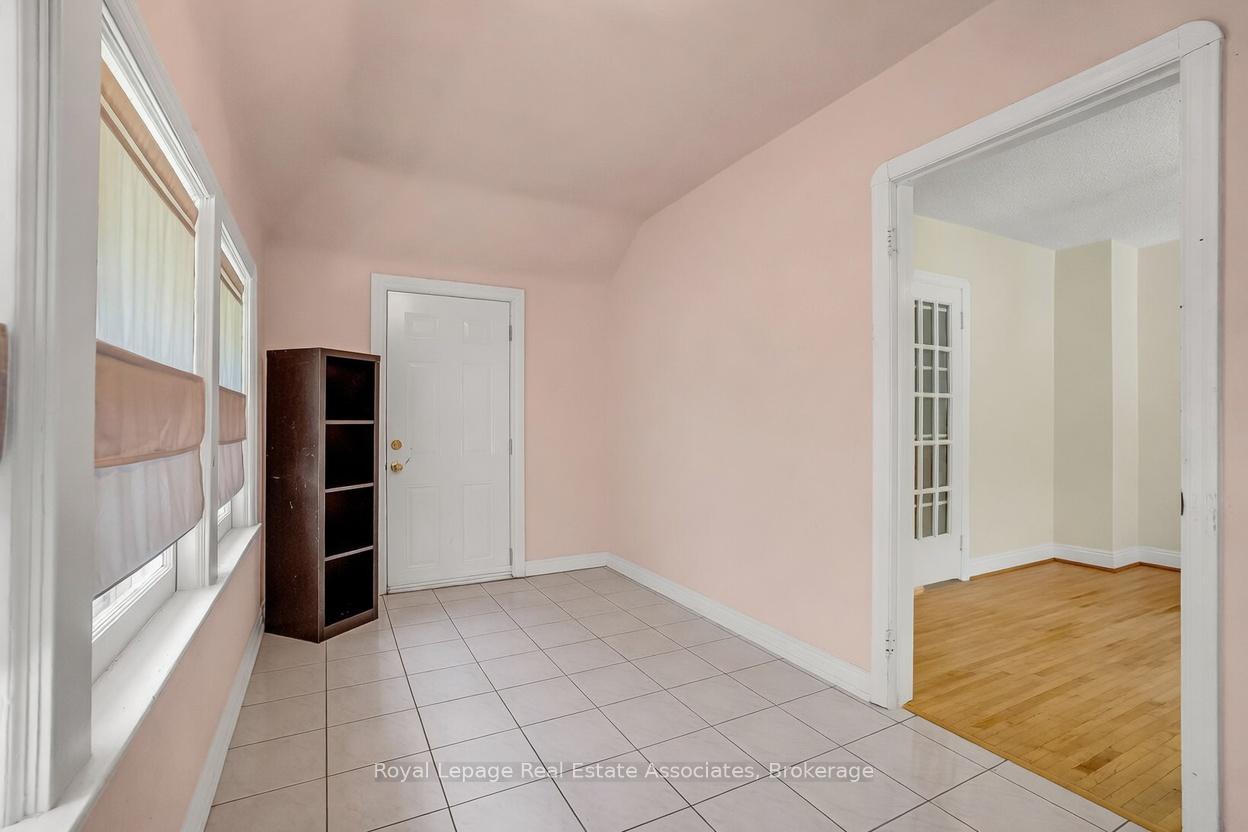 Photo 26 of 11 Ben Machree Drive, Mississauga, Port Credit — HOMEH