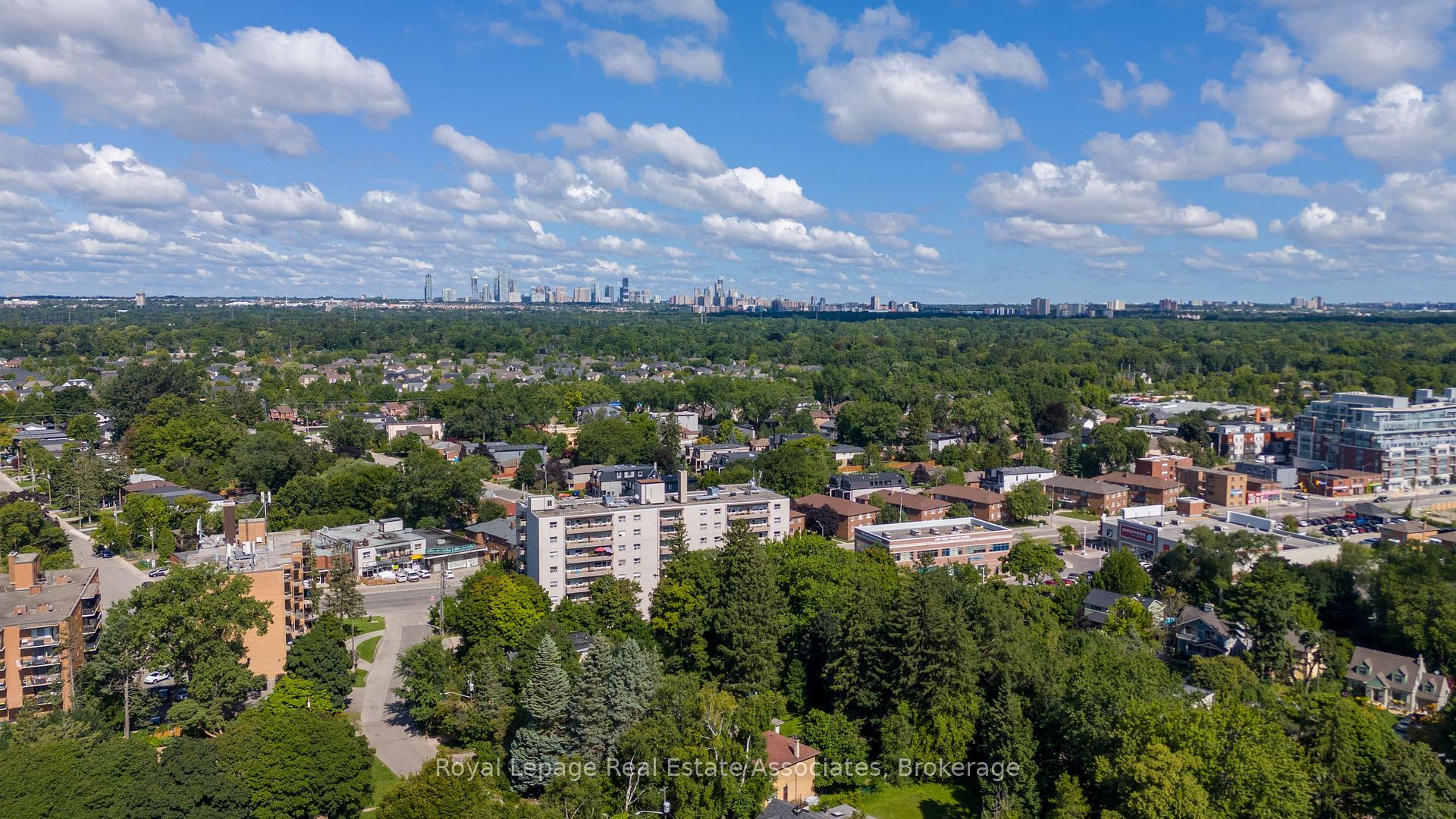 Photo 45 of 11 Ben Machree Drive, Mississauga, Port Credit — HOMEH