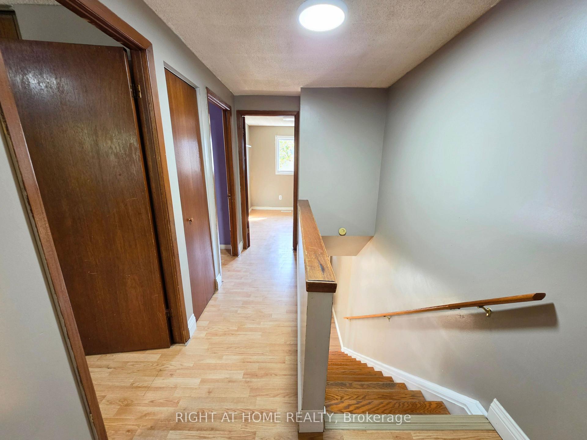 Photo 11 of 68 Riverdale Drive, Hamilton, Riverdale — HOMEH