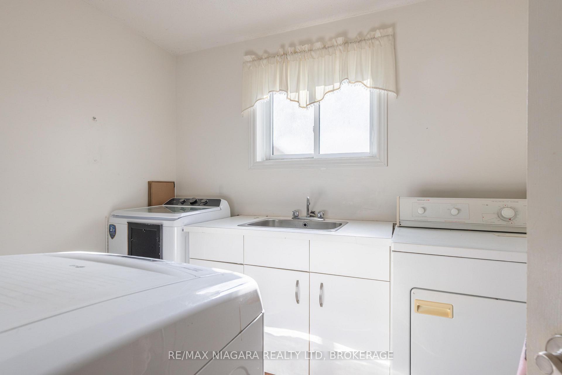 Photo 15 of 7873 Beaverdams Road, Niagara Falls, Ascot — HOMEH