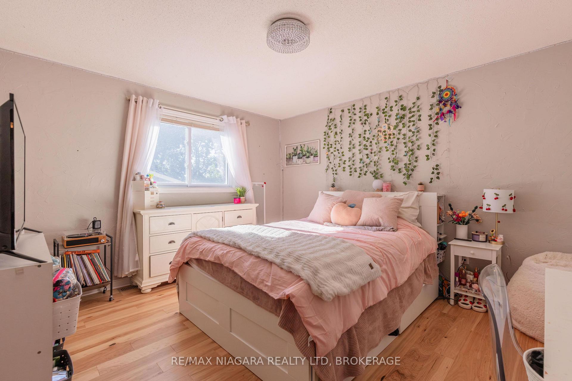 Photo 21 of 7873 Beaverdams Road, Niagara Falls, Ascot — HOMEH