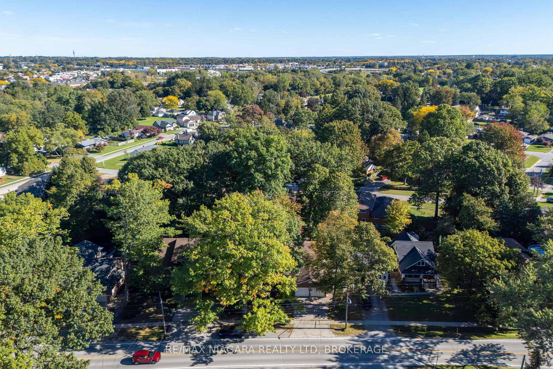 Photo 31 of 7873 Beaverdams Road, Niagara Falls, Ascot — HOMEH