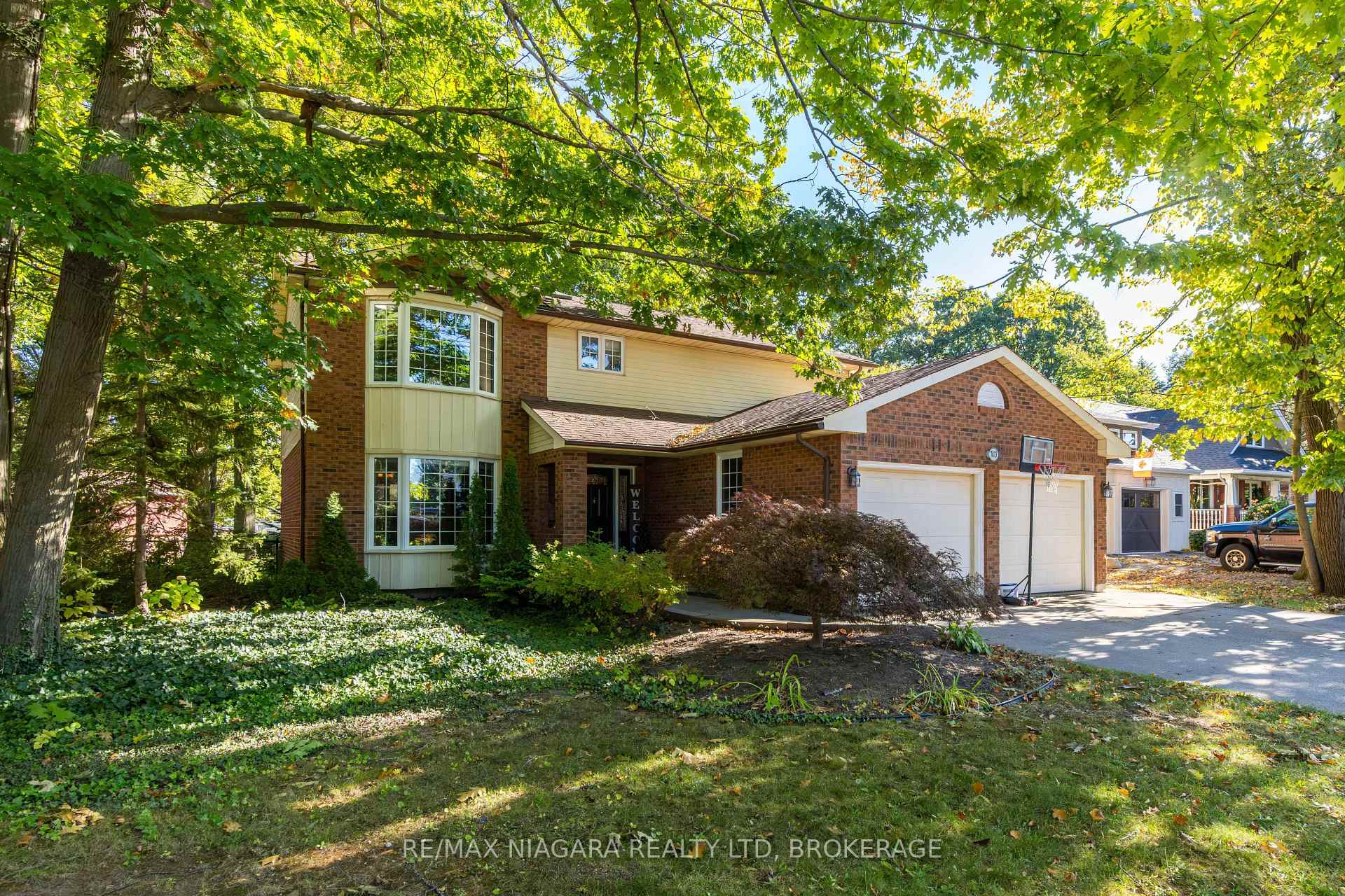 Photo 36 of 7873 Beaverdams Road, Niagara Falls, Ascot — HOMEH