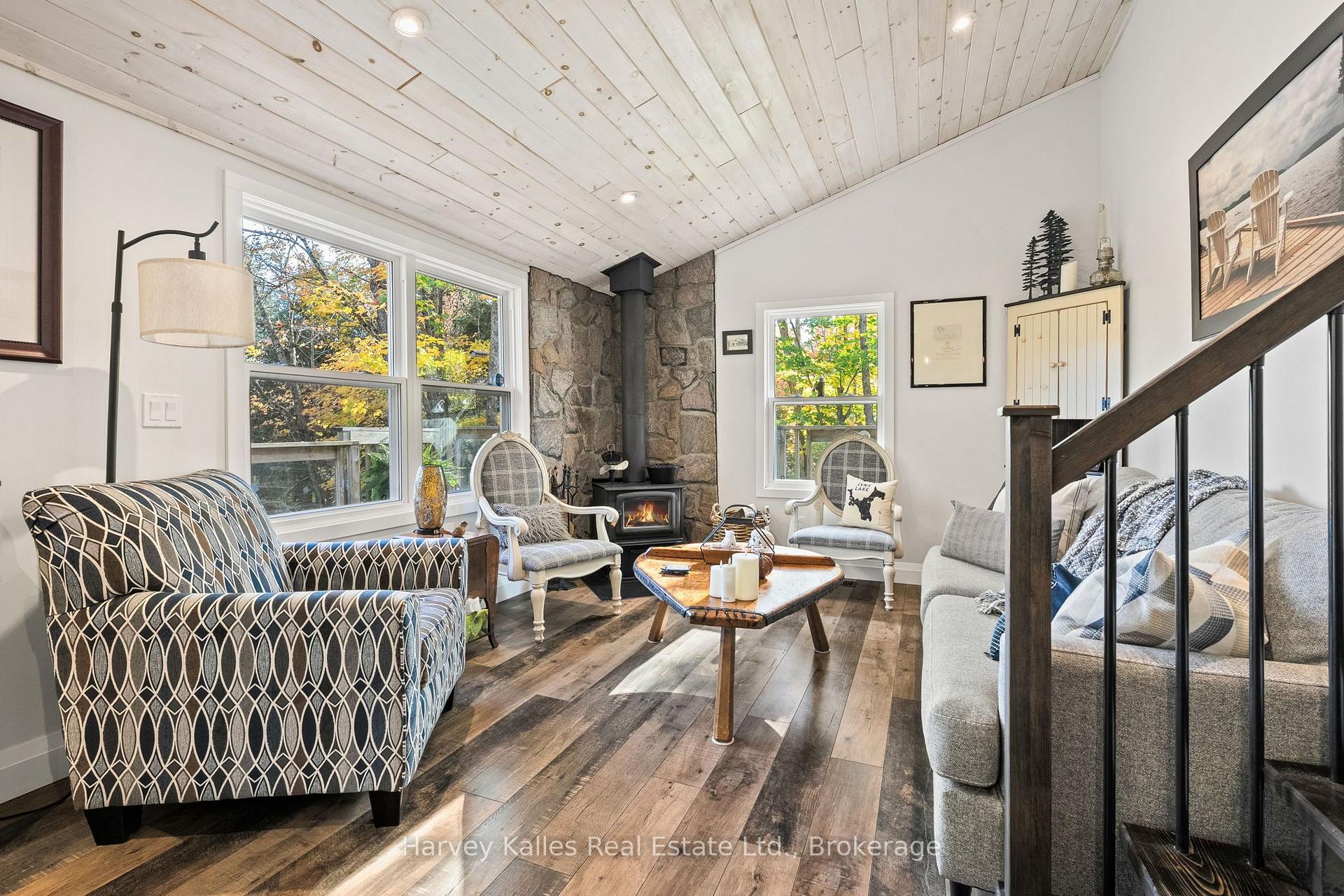 Photo 8 of 102 Lynx Drive, Kearney — HOMEH