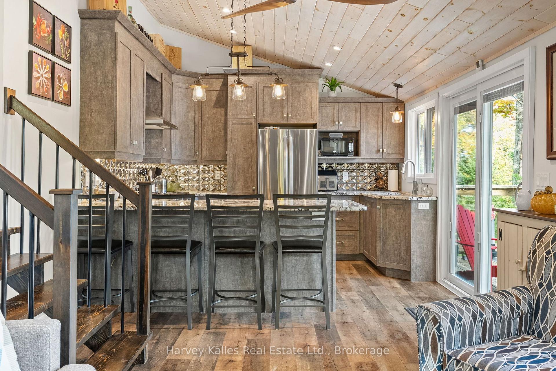Photo 12 of 102 Lynx Drive, Kearney — HOMEH
