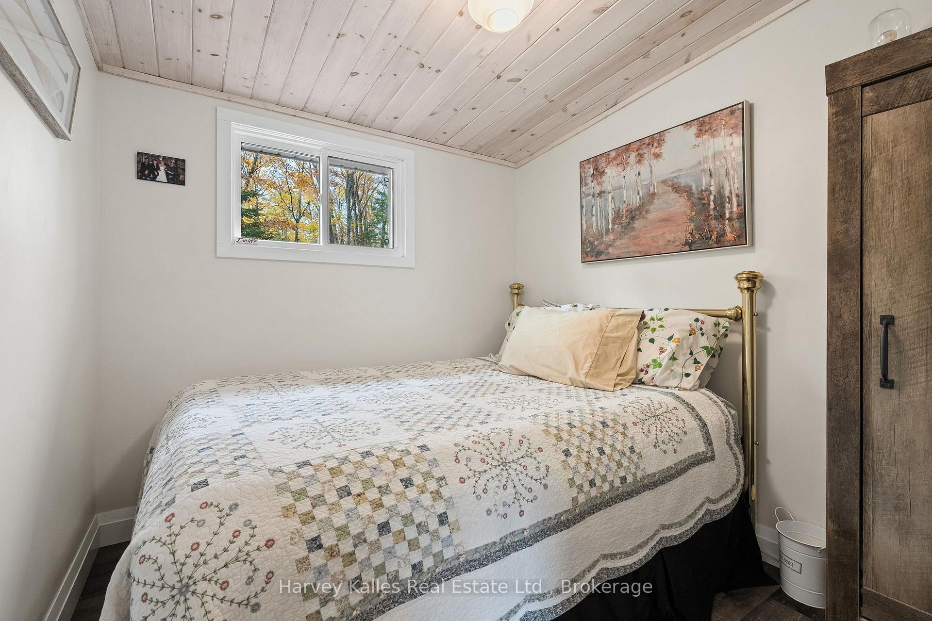 Photo 18 of 102 Lynx Drive, Kearney — HOMEH