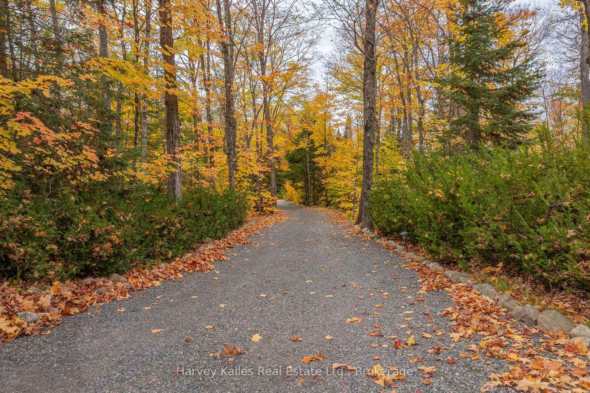 Photo 36 of 102 Lynx Drive, Kearney — HOMEH