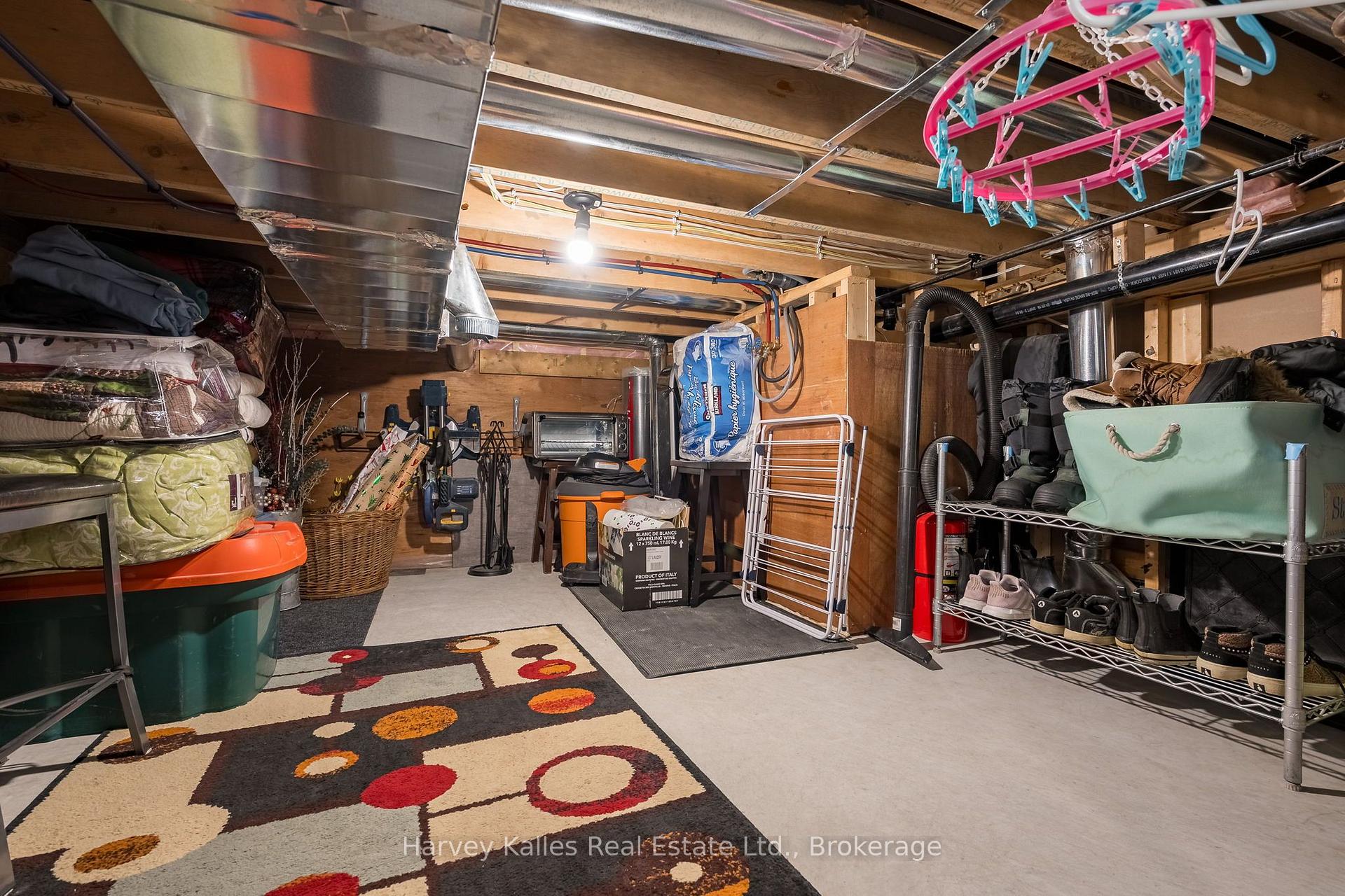 Photo 40 of 102 Lynx Drive, Kearney — HOMEH