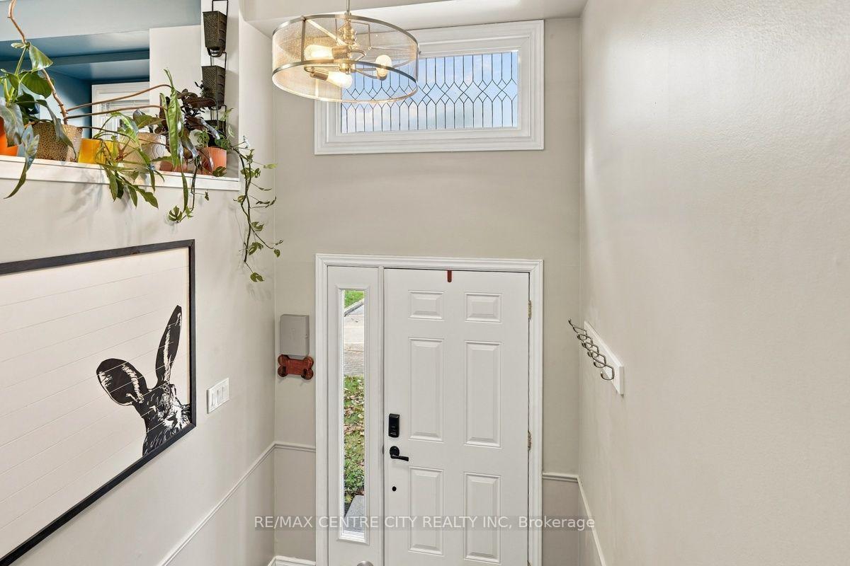 Photo 6 of Unit 46, 110 Deveron Crescent, London, South T — HOMEH