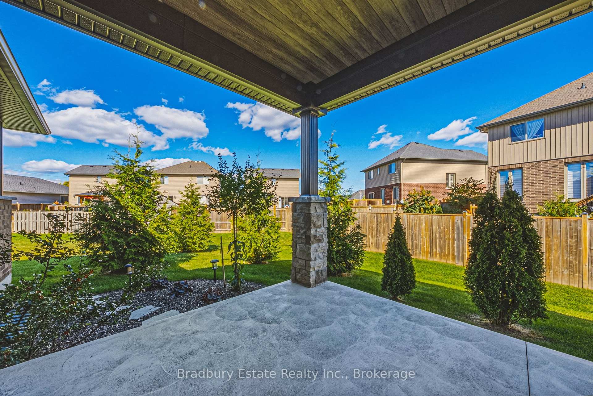 Photo 16 of Unit 23, 24 Craddock Boulevard, Haldimand — HOMEH