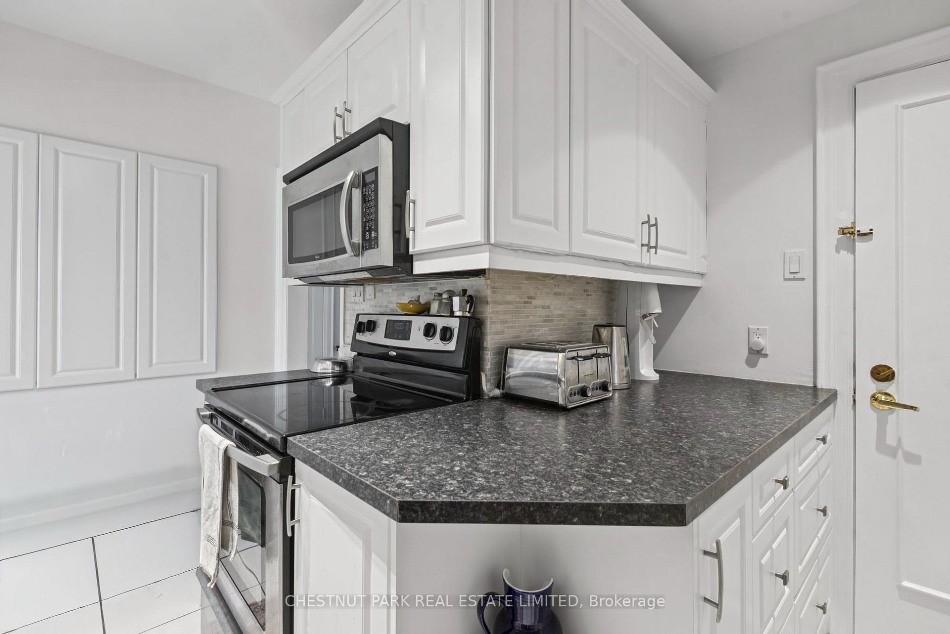Photo 26 of Unit Upper, 44 Glen Echo Road, Toronto, Lawrence Park North — HOMEH