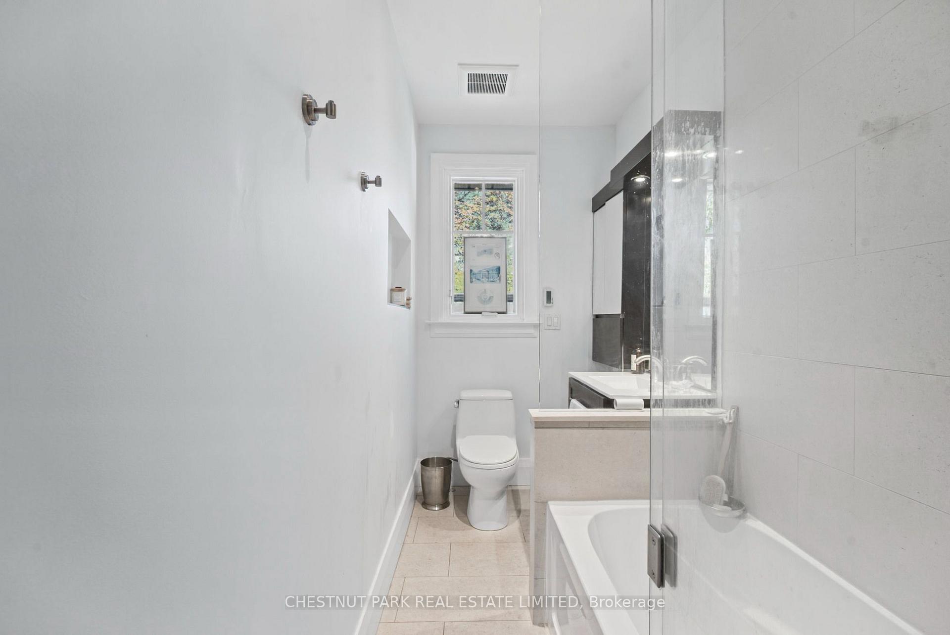 Photo 37 of Unit Upper, 44 Glen Echo Road, Toronto, Lawrence Park North — HOMEH