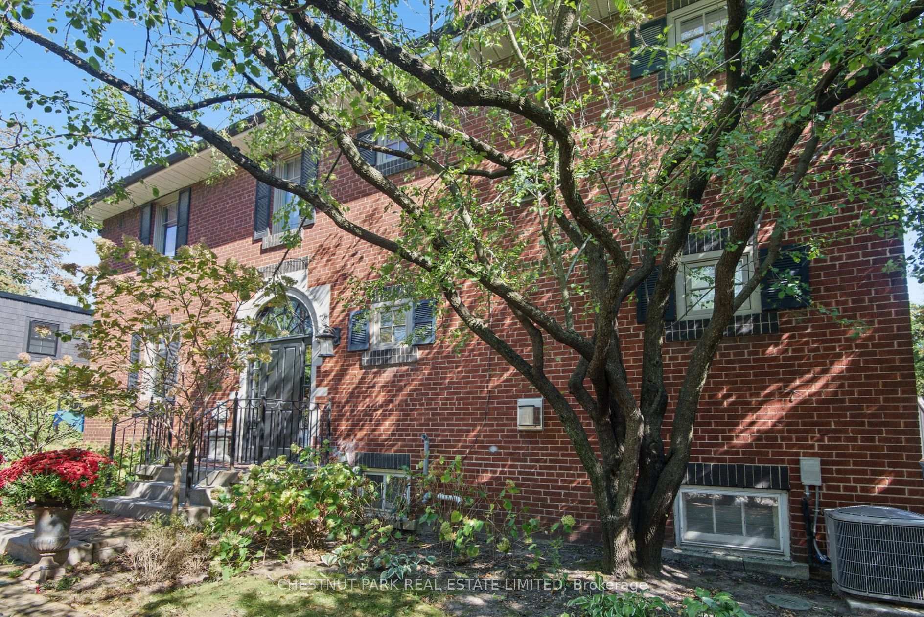 Photo 42 of Unit Upper, 44 Glen Echo Road, Toronto, Lawrence Park North — HOMEH