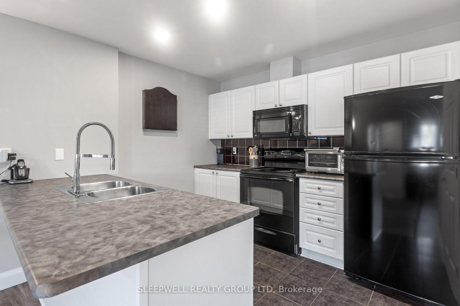 Photo 9 of Unit A, 163 Crestway Drive, Ottawa, Barrhaven East — HOMEH