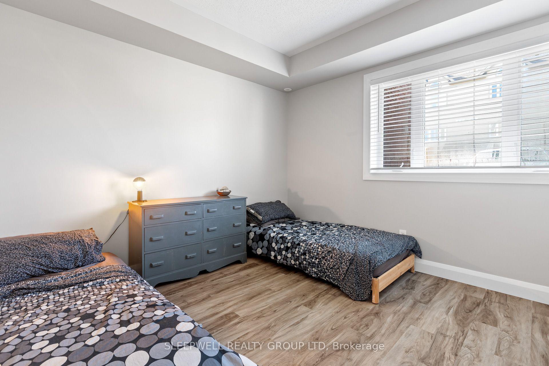 Photo 11 of Unit A, 163 Crestway Drive, Ottawa, Barrhaven East — HOMEH