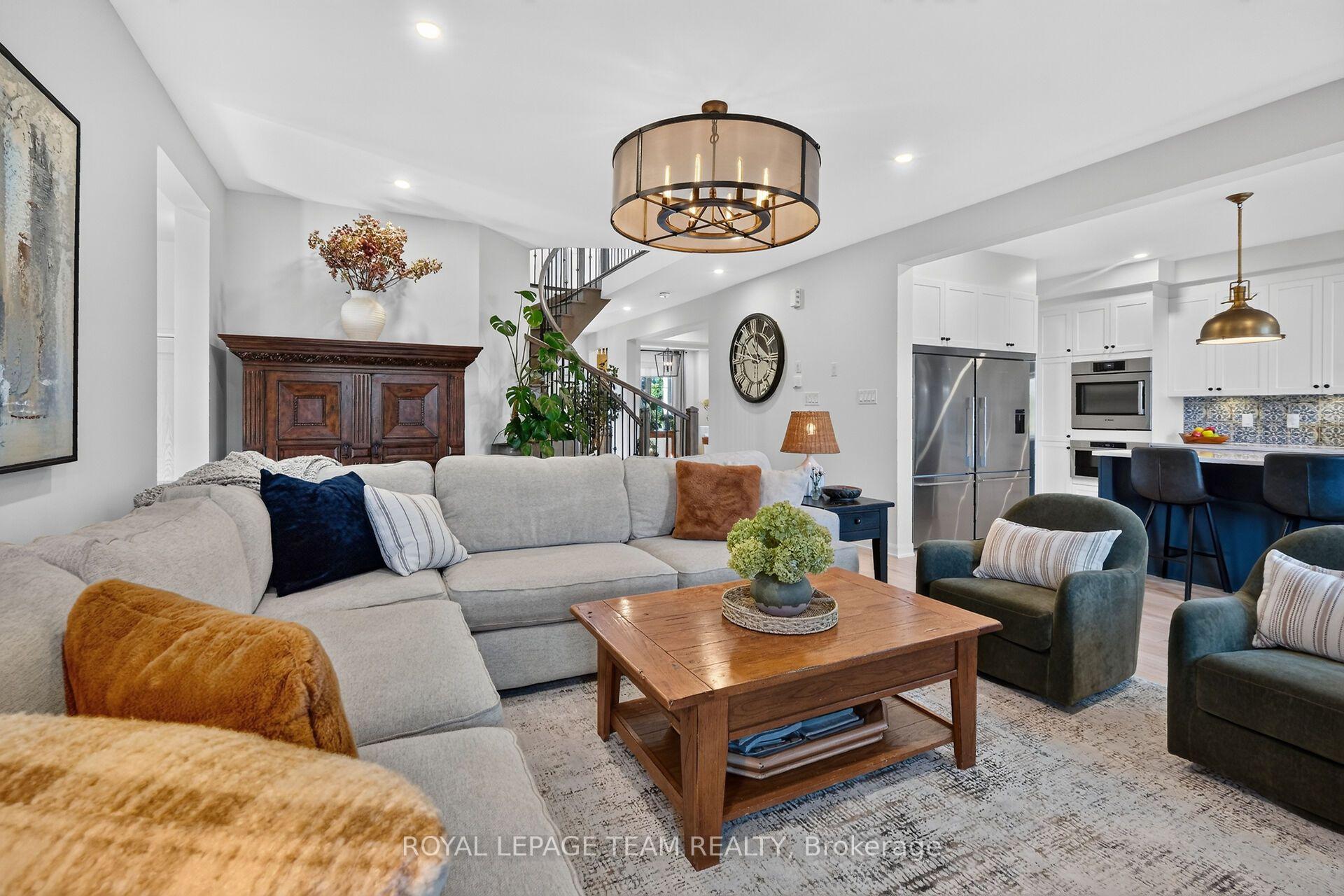 Photo 13 of 719 Coast Circle, Ottawa, Mahogany Community — HOMEH