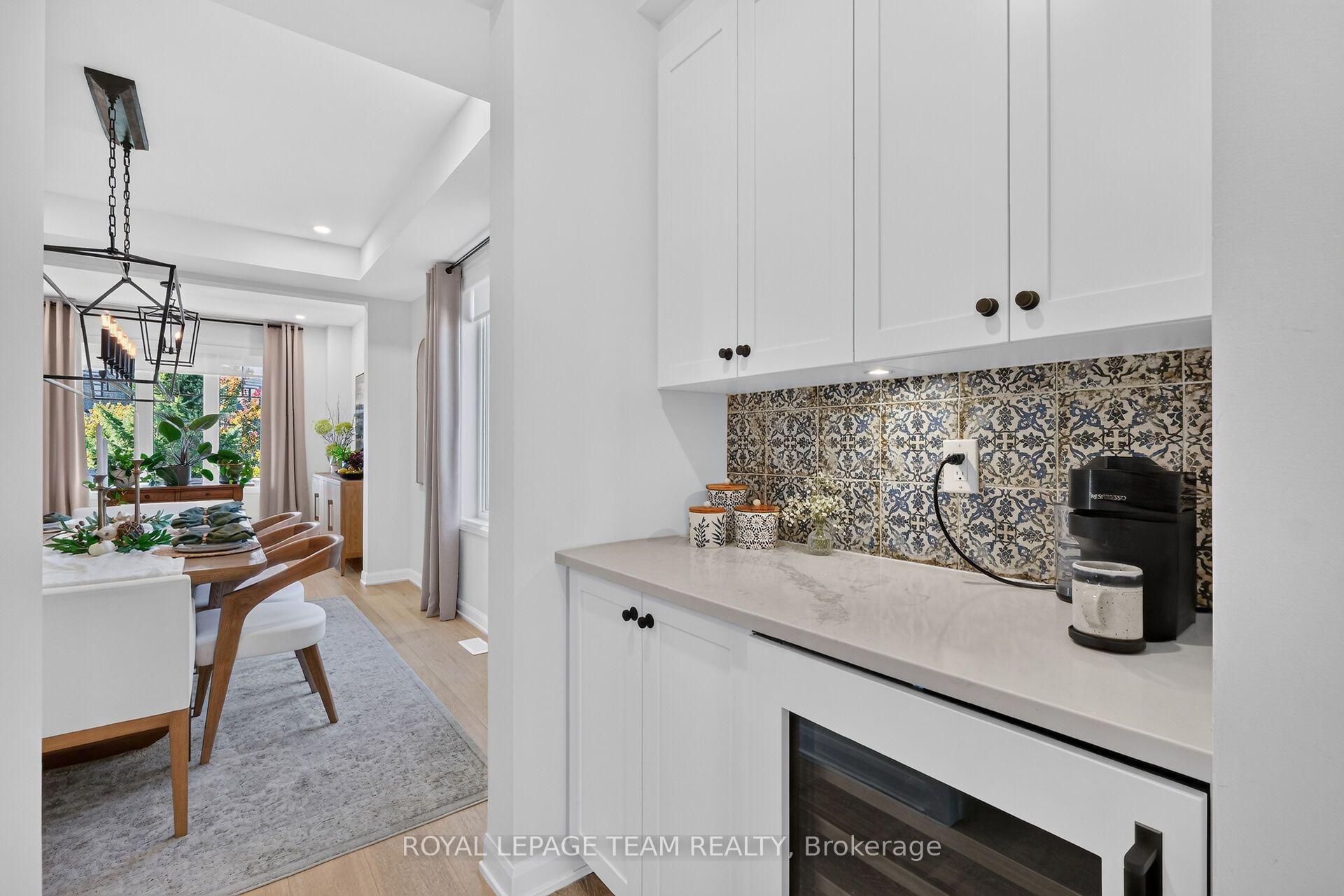 Photo 20 of 719 Coast Circle, Ottawa, Mahogany Community — HOMEH