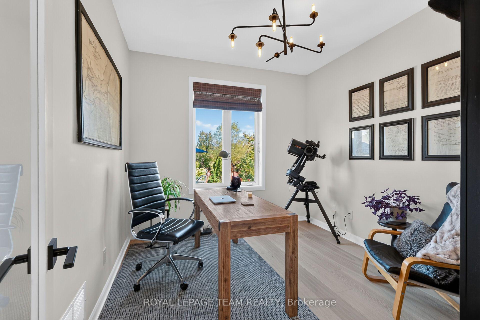 Photo 21 of 719 Coast Circle, Ottawa, Mahogany Community — HOMEH