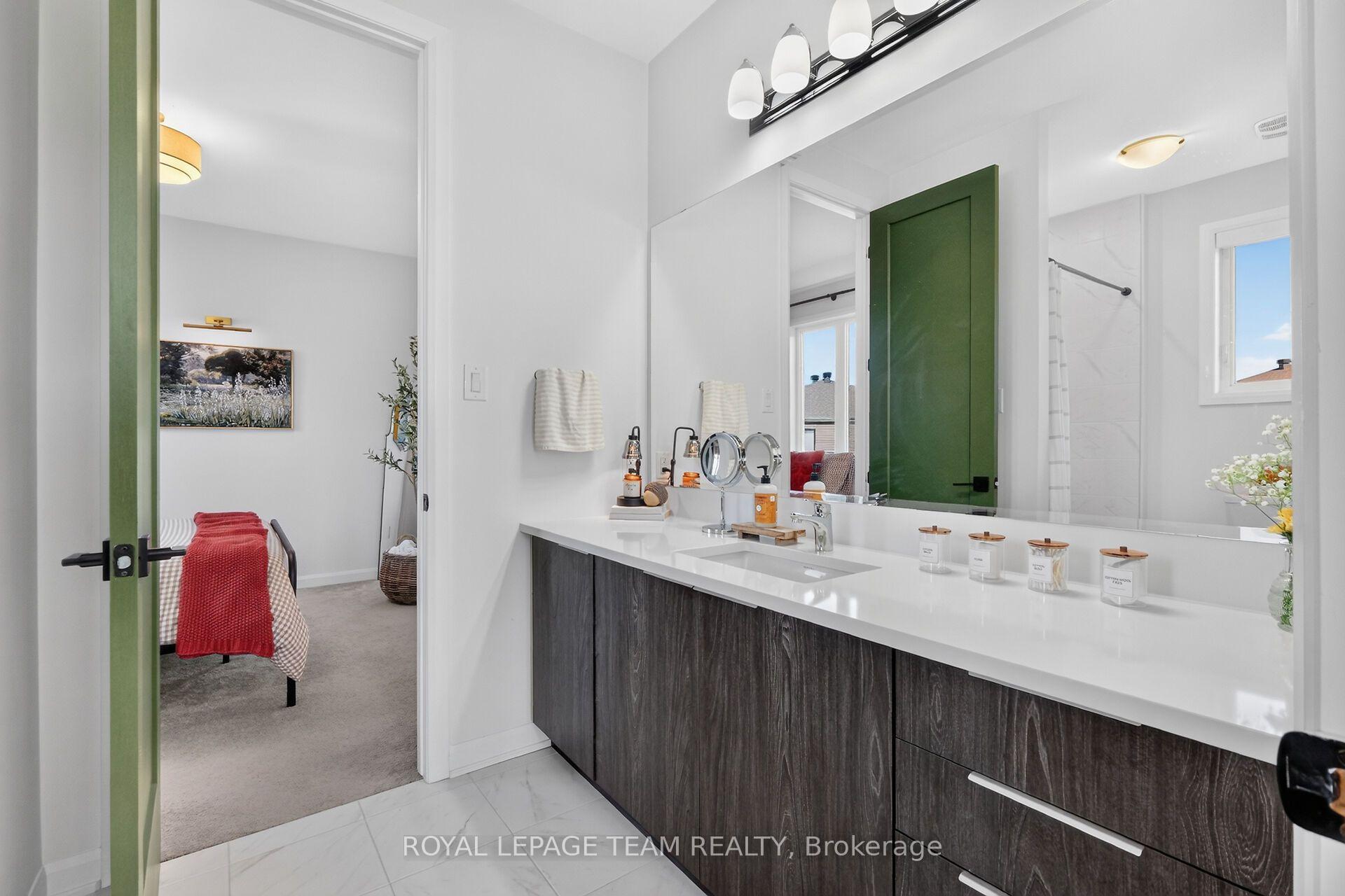 Photo 24 of 719 Coast Circle, Ottawa, Mahogany Community — HOMEH