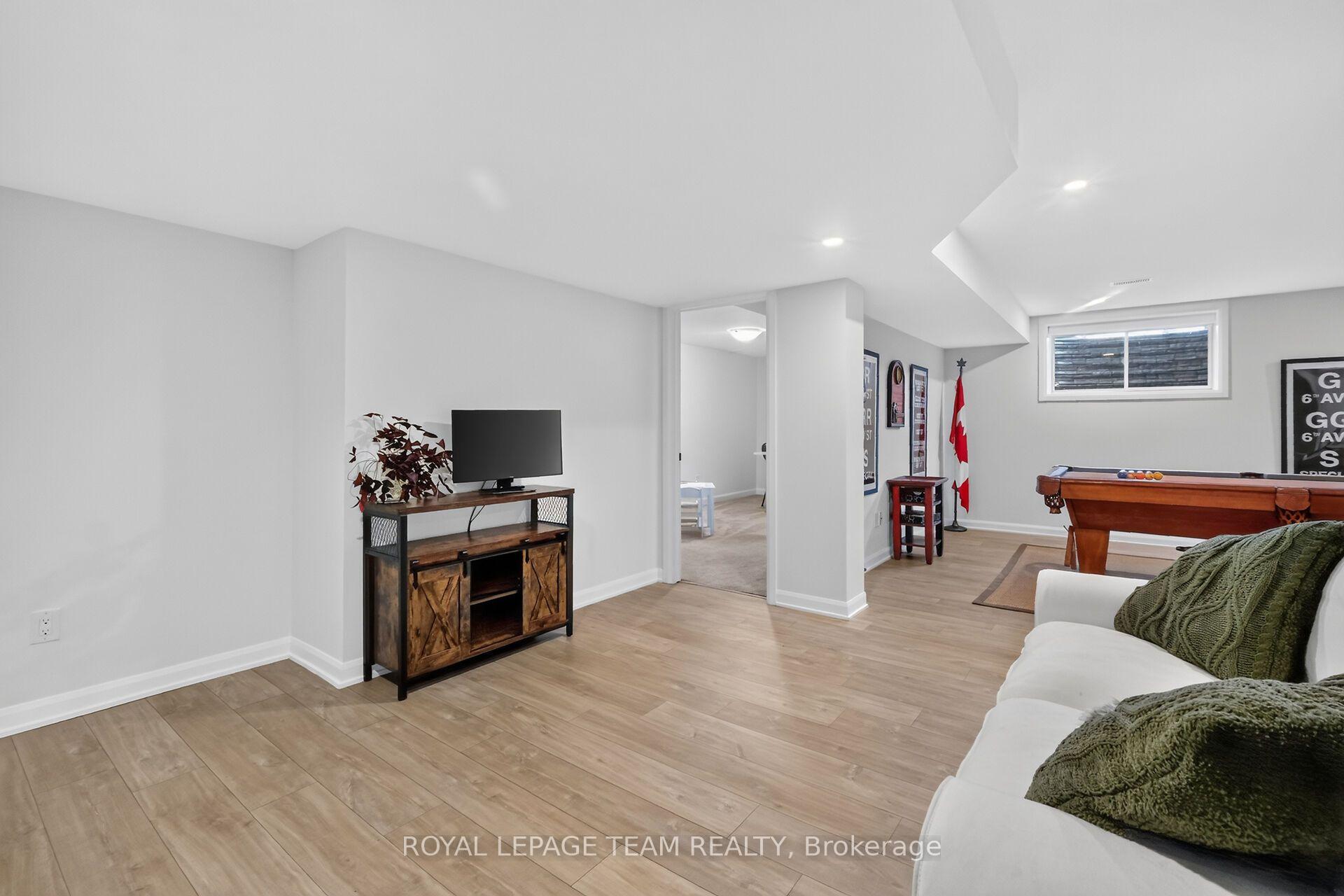 Photo 35 of 719 Coast Circle, Ottawa, Mahogany Community — HOMEH