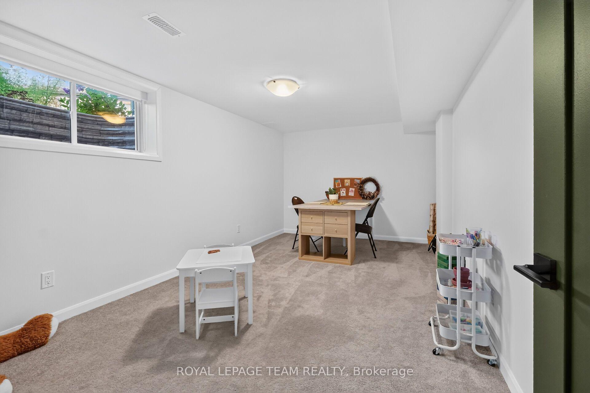 Photo 36 of 719 Coast Circle, Ottawa, Mahogany Community — HOMEH