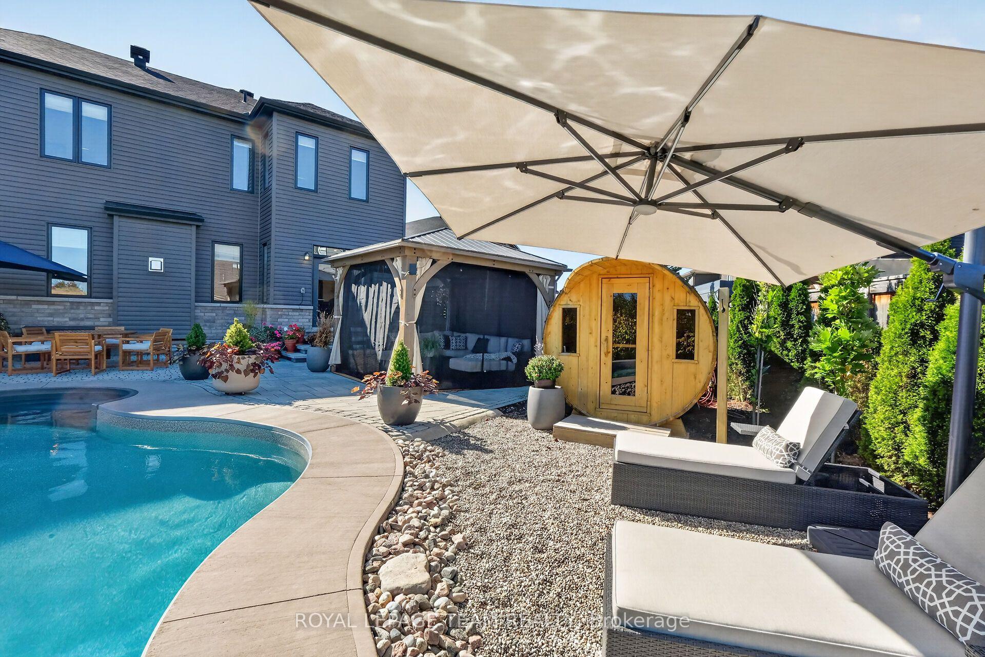 Photo 41 of 719 Coast Circle, Ottawa, Mahogany Community — HOMEH