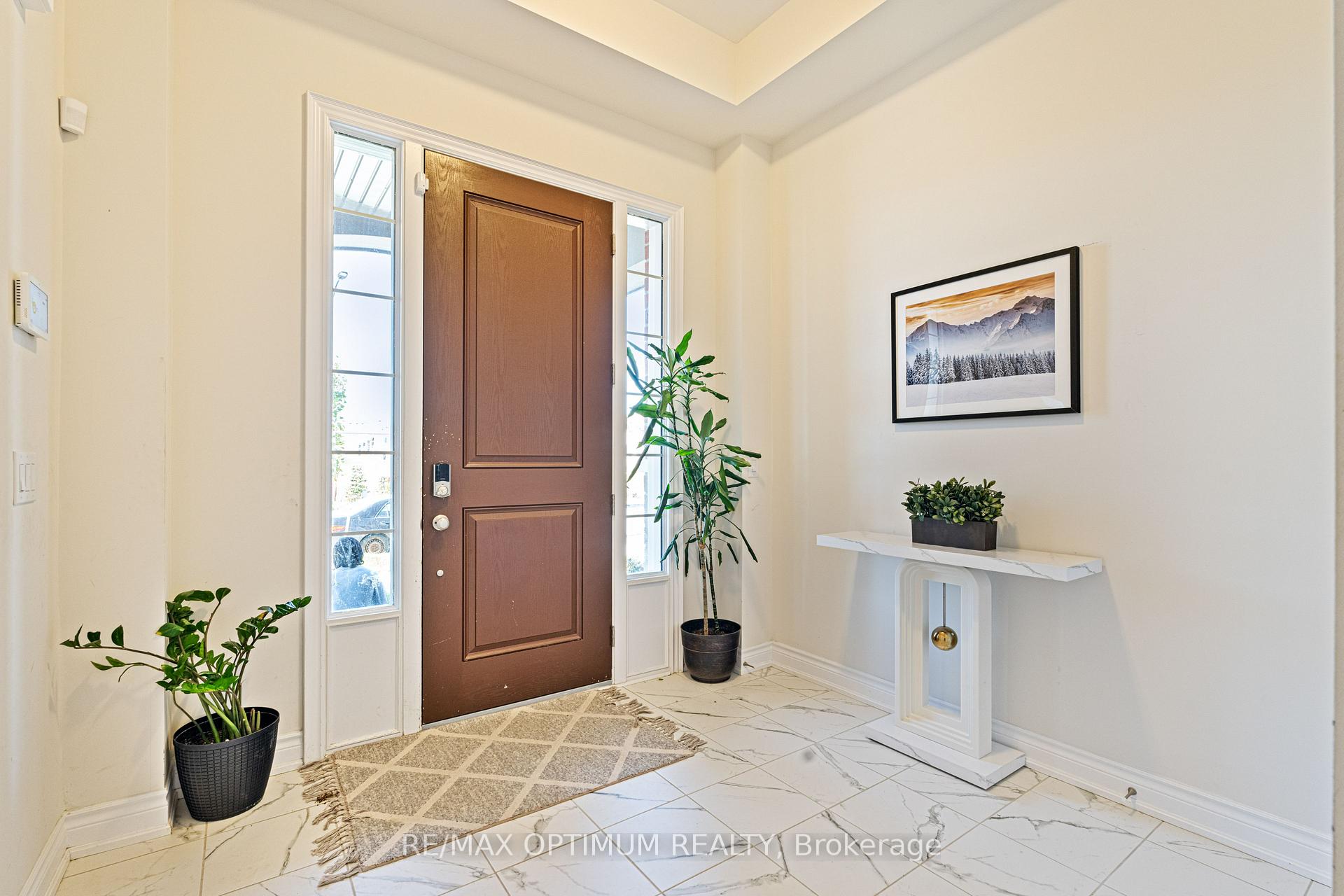 Photo 5 of 88 Pheasant Ridge Drive, Whitby, Rural Whitby — HOMEH