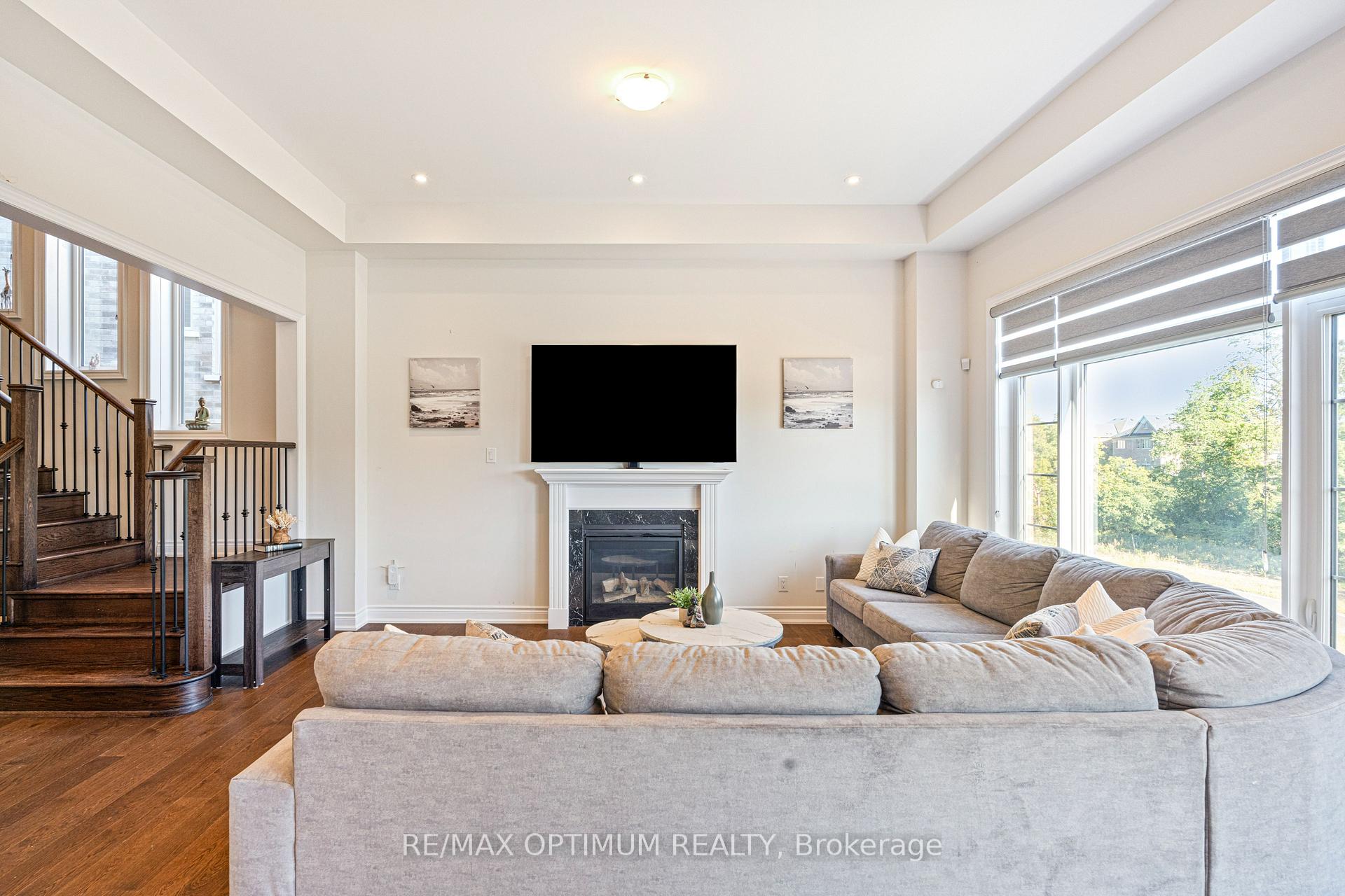 Photo 16 of 88 Pheasant Ridge Drive, Whitby, Rural Whitby — HOMEH