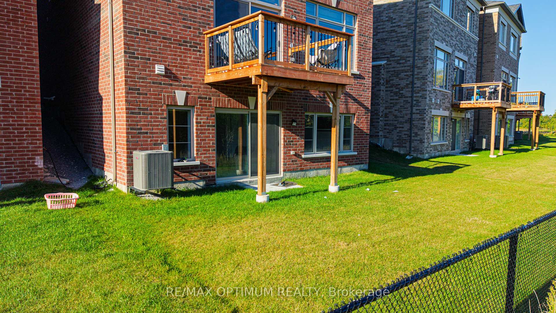 Photo 44 of 88 Pheasant Ridge Drive, Whitby, Rural Whitby — HOMEH