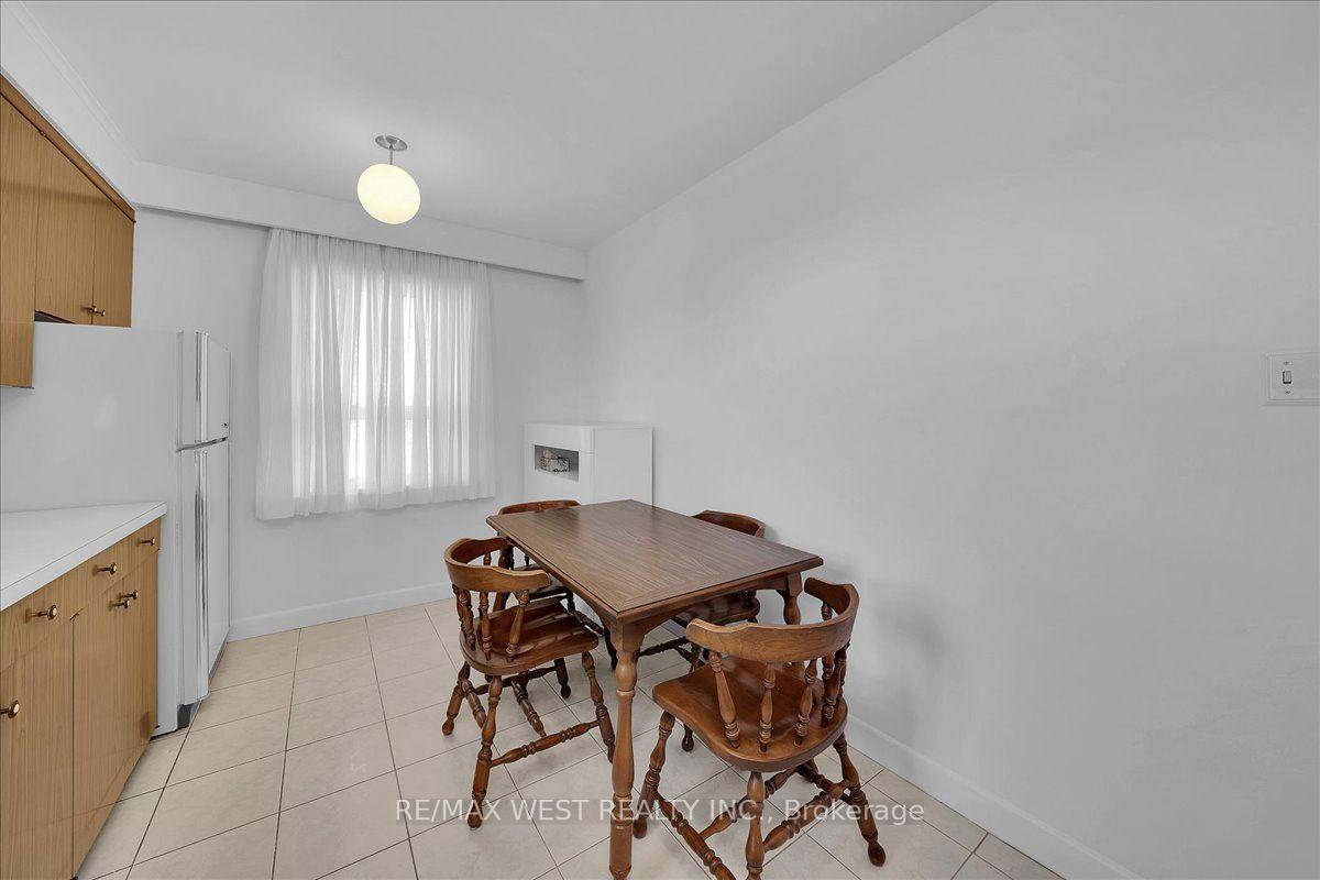 Photo 13 of 198 Rustic Road, North York, Rustic — HOMEH