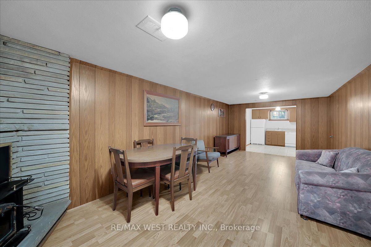 Photo 30 of 198 Rustic Road, North York, Rustic — HOMEH