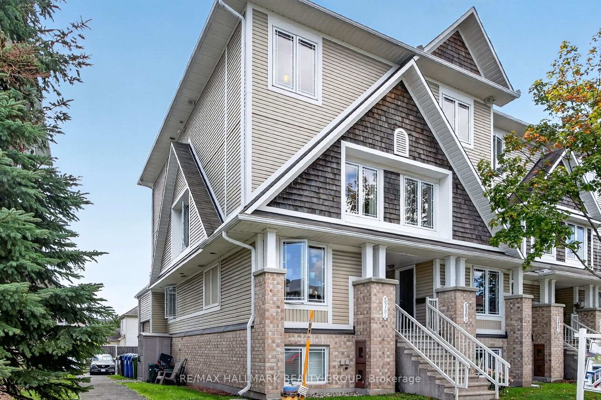 Photo 2 of 580A Chapman Mills Drive, Ottawa, Barrhaven - Strandherd — HOMEH