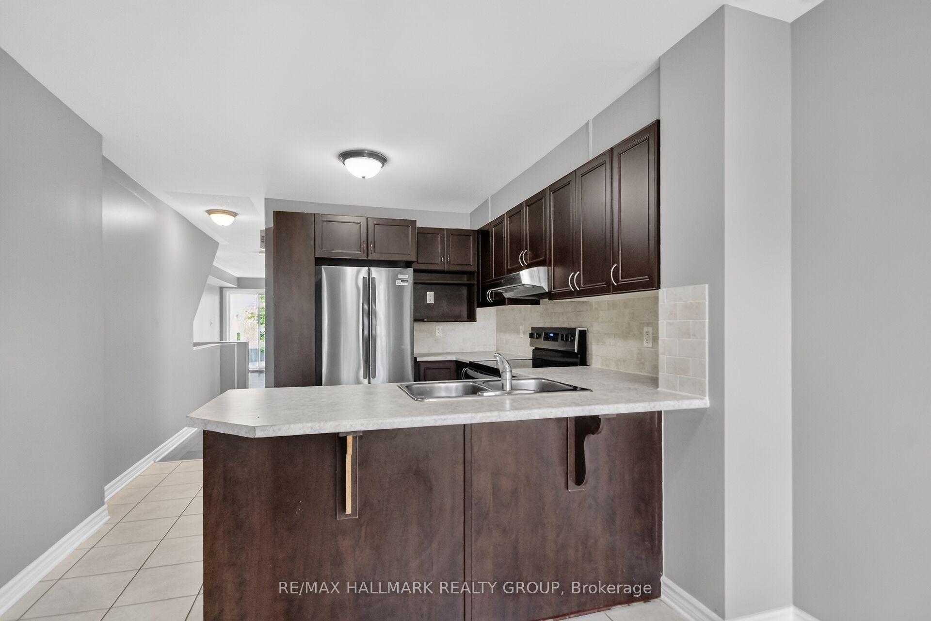 Photo 7 of 580A Chapman Mills Drive, Ottawa, Barrhaven - Strandherd — HOMEH