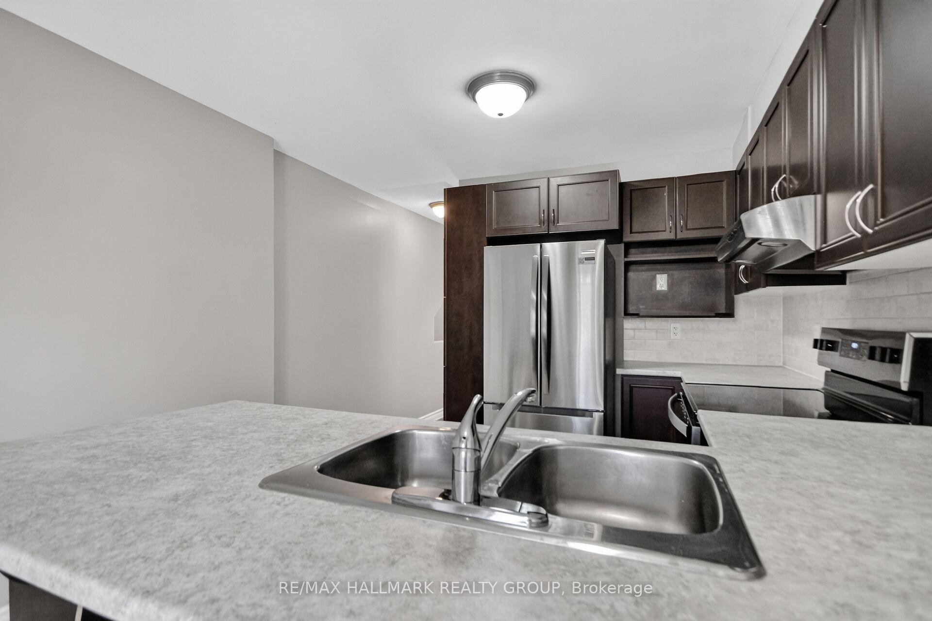 Photo 8 of 580A Chapman Mills Drive, Ottawa, Barrhaven - Strandherd — HOMEH