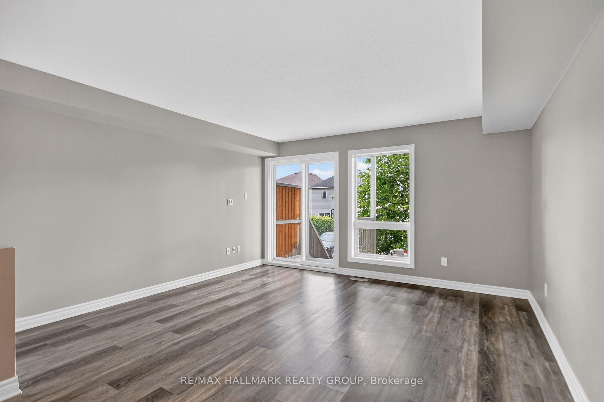 Photo 11 of 580A Chapman Mills Drive, Ottawa, Barrhaven - Strandherd — HOMEH
