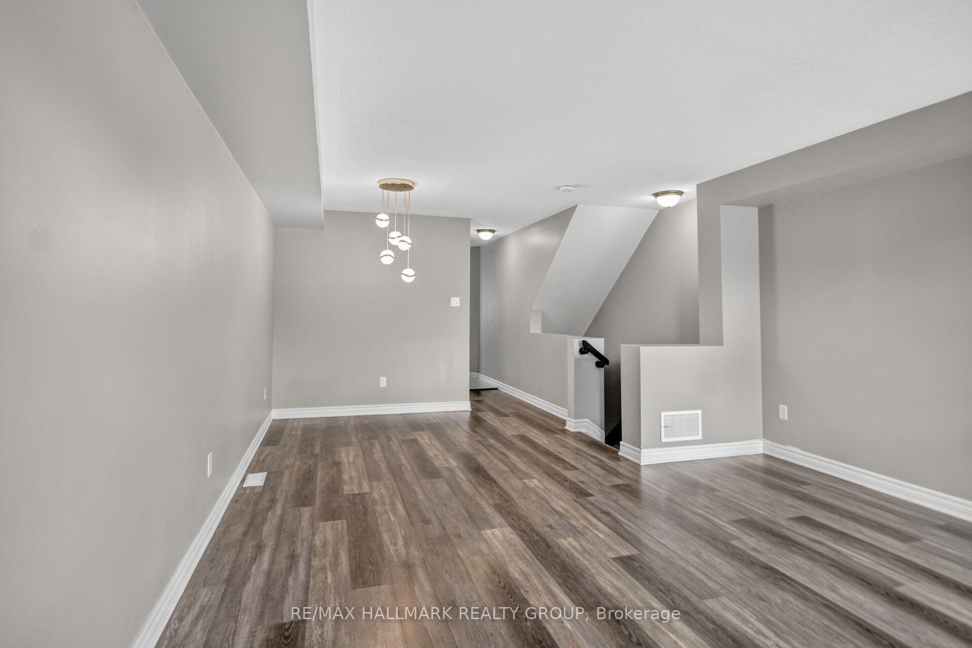 Photo 17 of 580A Chapman Mills Drive, Ottawa, Barrhaven - Strandherd — HOMEH