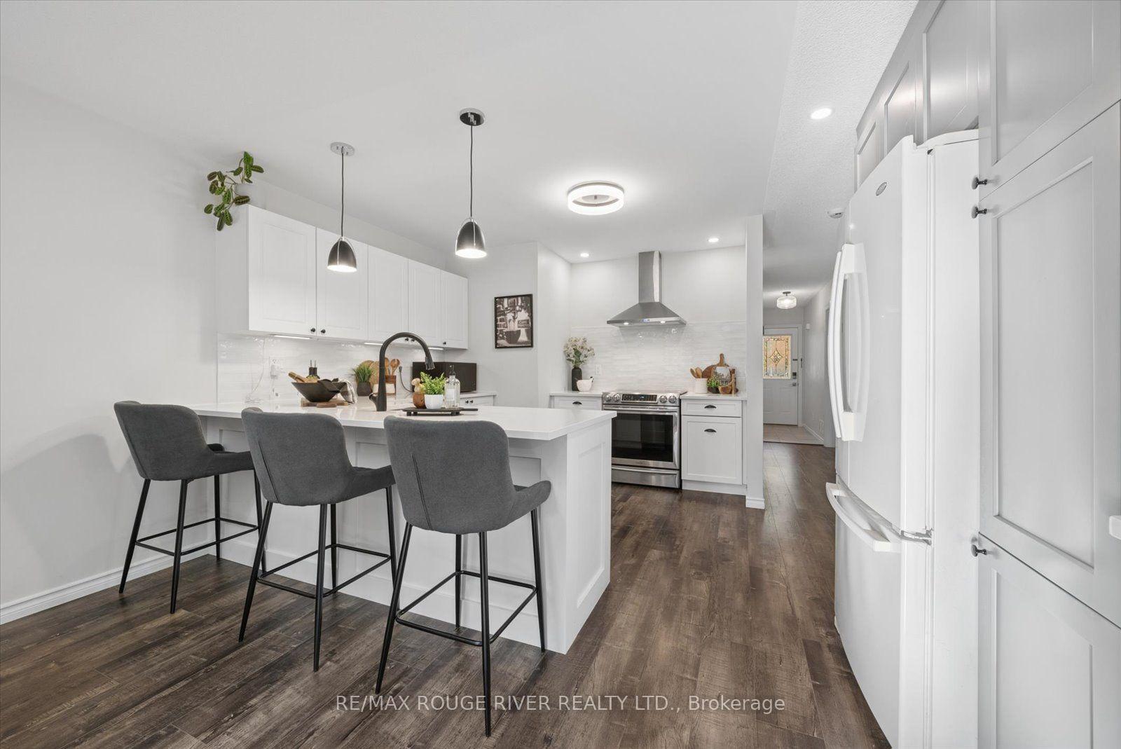 Photo 12 of 10 Talbot Drive, Port Hope — HOMEH